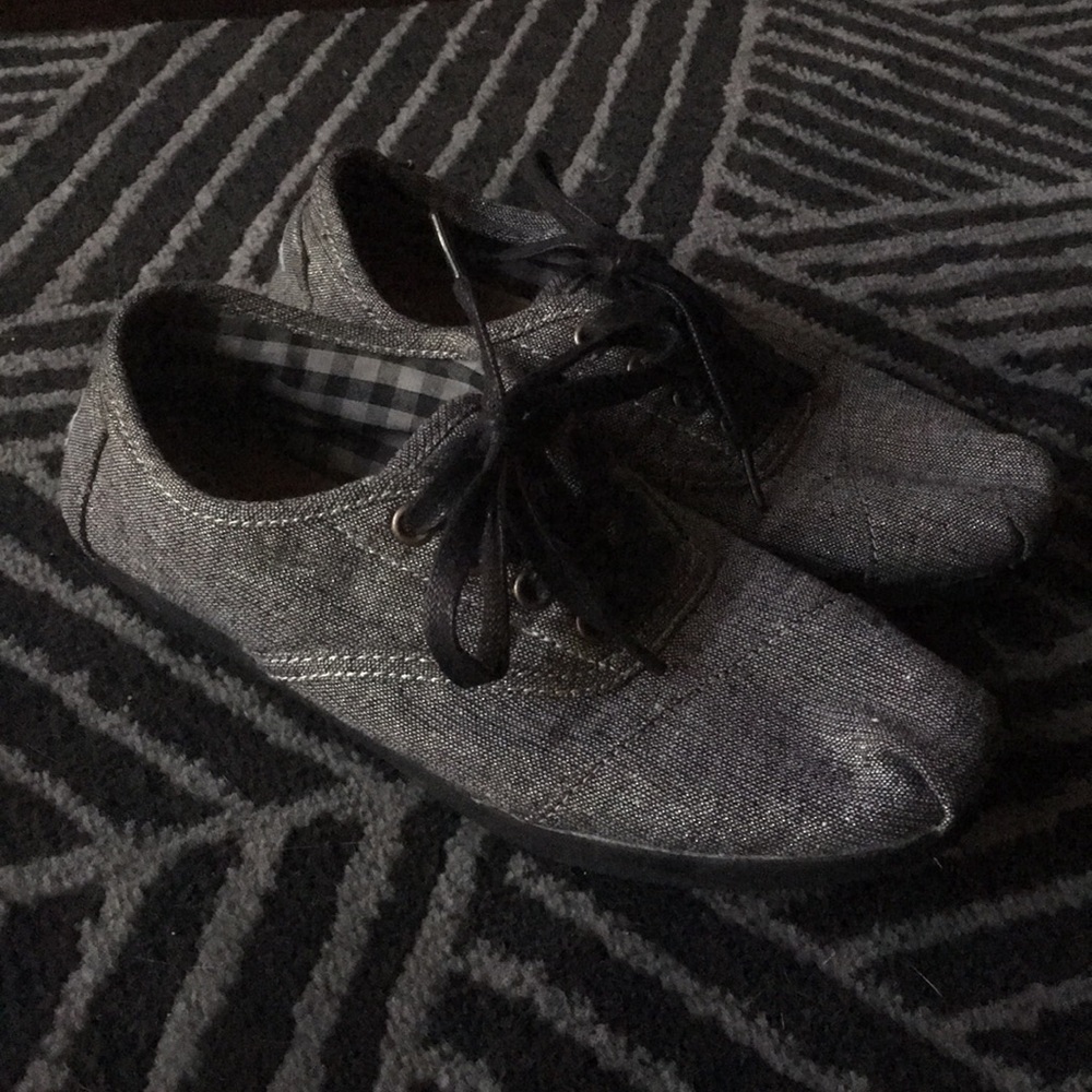 TOMS SHOES LACE UP SLIP ON WOMENS